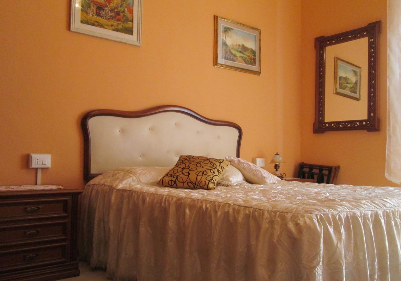 B&B Regina Margherita 皮昂比诺 客房 照片