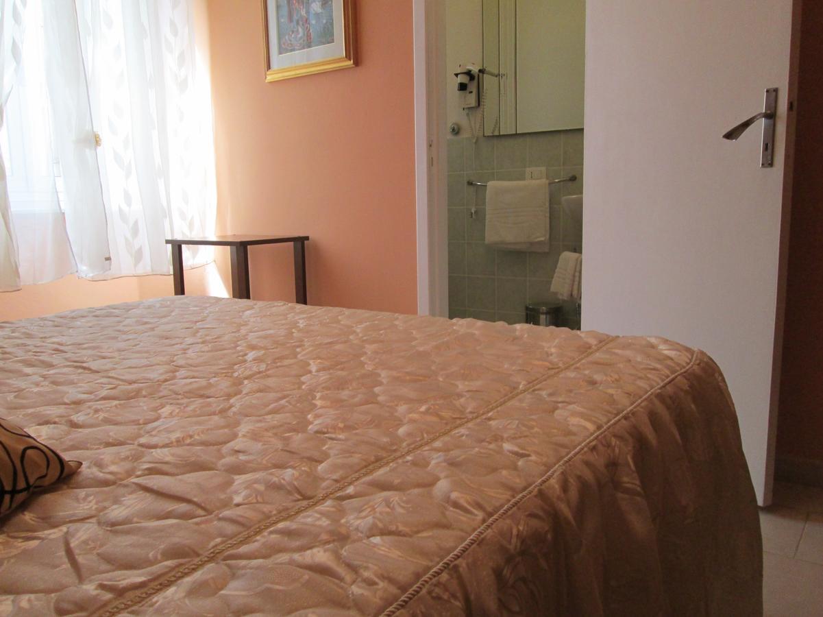 B&B Regina Margherita 皮昂比诺 客房 照片